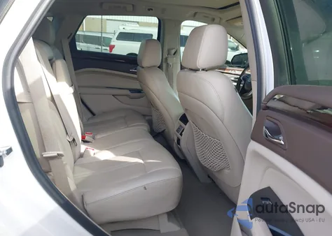 2015 Cadillac Srx Luxury Collection z USA, uszkodzony, nr VIN 3GYFNBE31FS546795